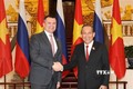 越俄两国政府副总理举行会晤